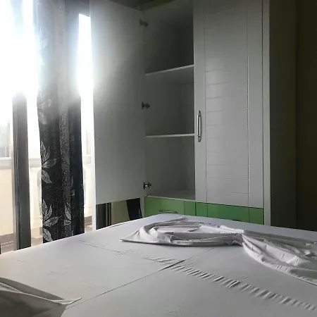 Aris Aparthotel *