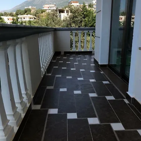 Aparthotel Aris Dhermi
