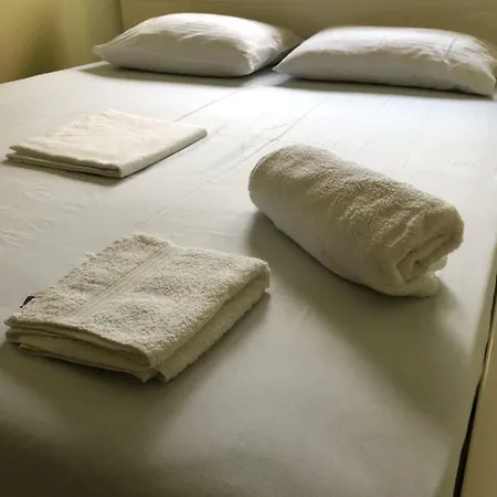 Aparthotel Aris