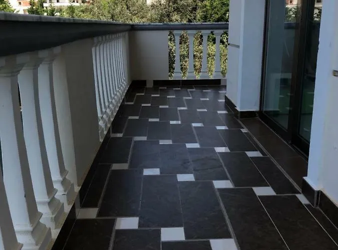 شقة فندقية Aris ديرمي