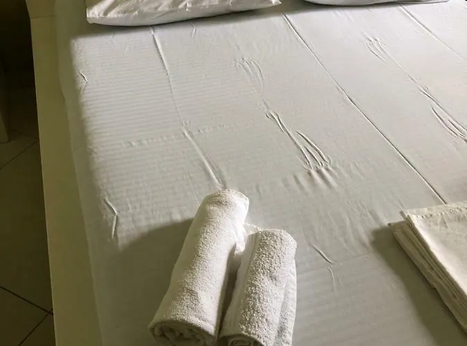 Aris شقة فندقية *