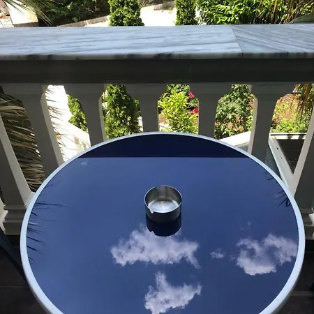 Aris 公寓式酒店